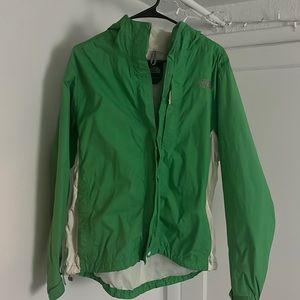 Large Women’s North Face Raincoat